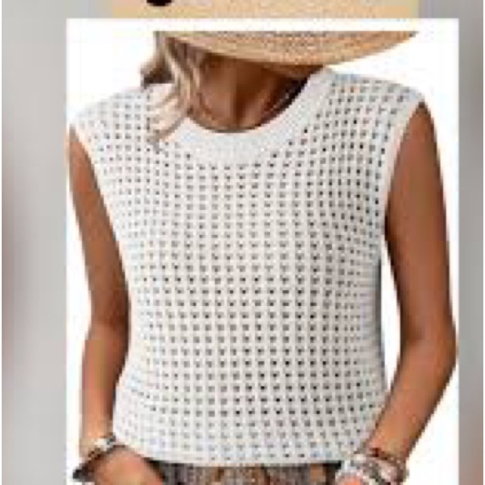 Dokotoo White Open Knit Sleeveless Top Size S